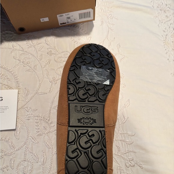 UGG Ascot Suede Shearling Slippers - Picture 11 of 13